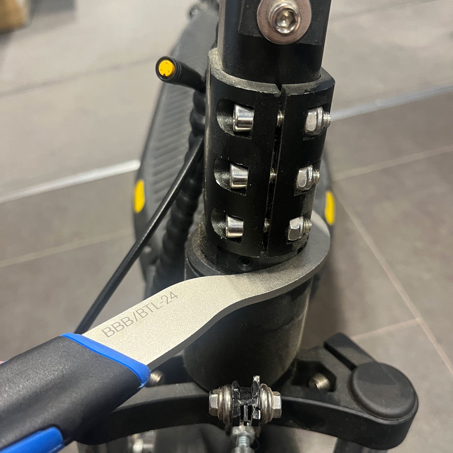 Entretien châssis trottinette